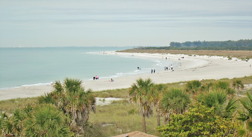La Plage ^1, Fort De Soto Park, Tierra Verde, Floride. ^1 beach - panoramio